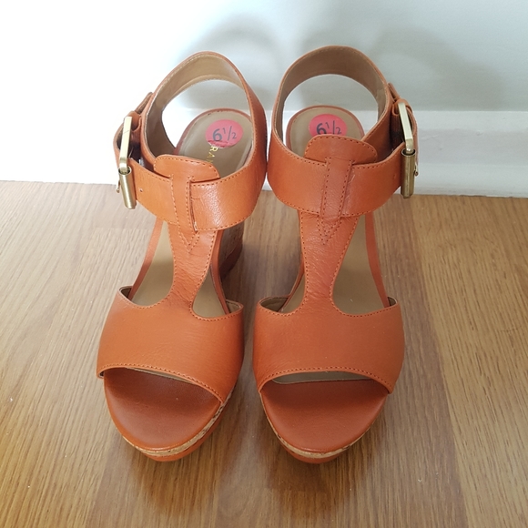 Franco Sarto Wedge Leather Sandal Size 6.5 - Picture 2 of 7